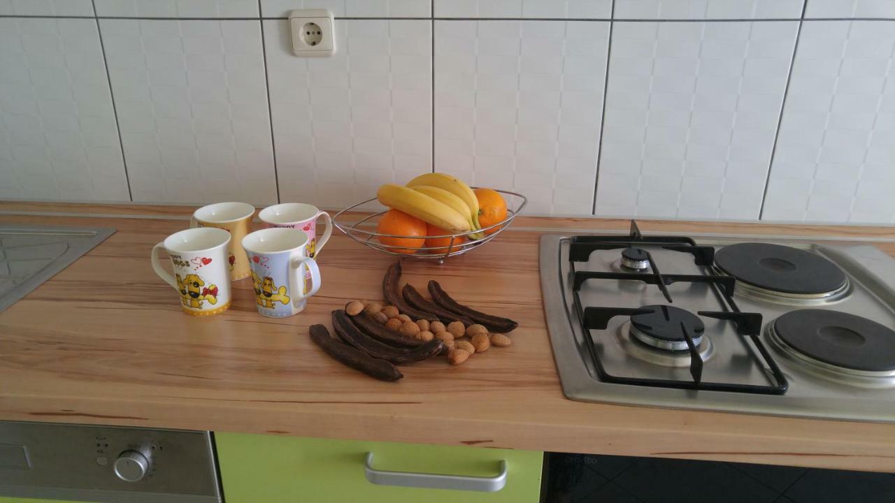 Two Bedroom Apartment Near Beach And Center Split Eksteriør billede