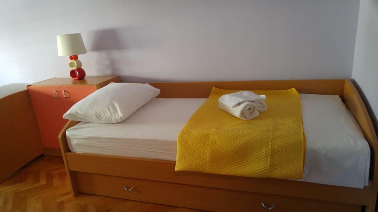 Two Bedroom Apartment Near Beach And Center Split Eksteriør billede